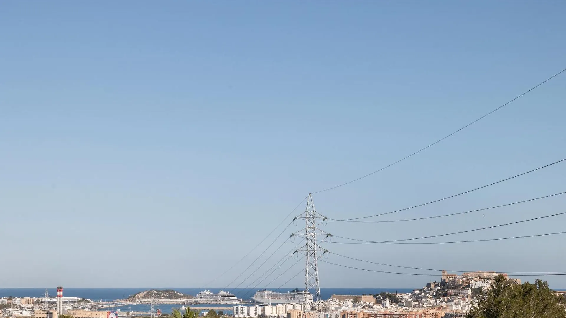 Villa Retreats Santa Eularia des Riu
